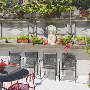 Family With Terrace Venise