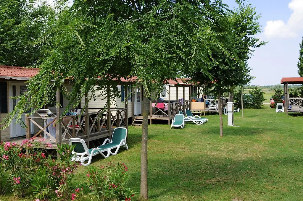 Villaggio Camping Adria Casal Borsetti 0*,